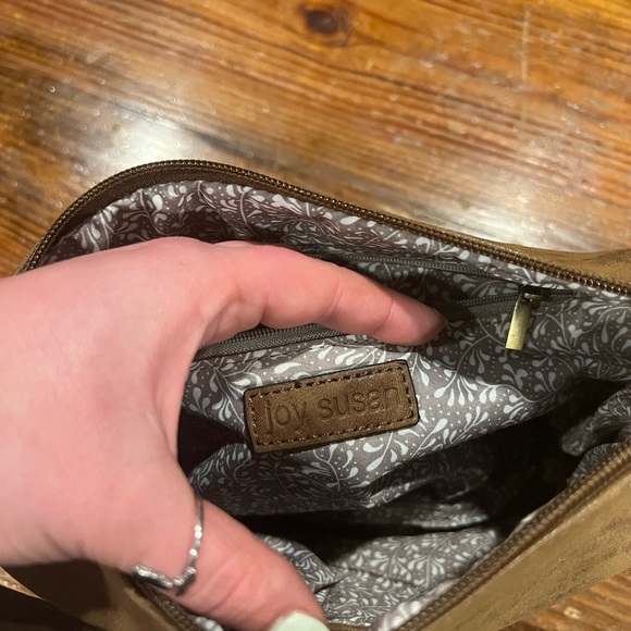 Joy Susan Cross Body - Picture 4 of 5